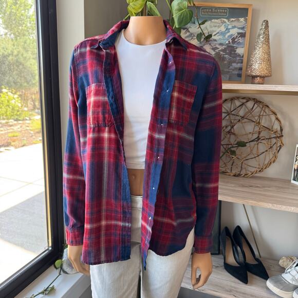 Mossimo Supply Co, Boyfriend Fit Button Up Red/Navy Flannel Shirt, Women’s Small - Picture 7 of 9